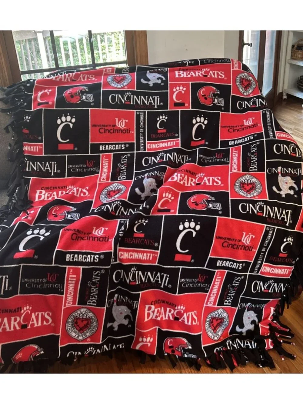 75”x 51” Cincinnati Bear Cats Red & black Football Logo Tasseled Fleece Blanket